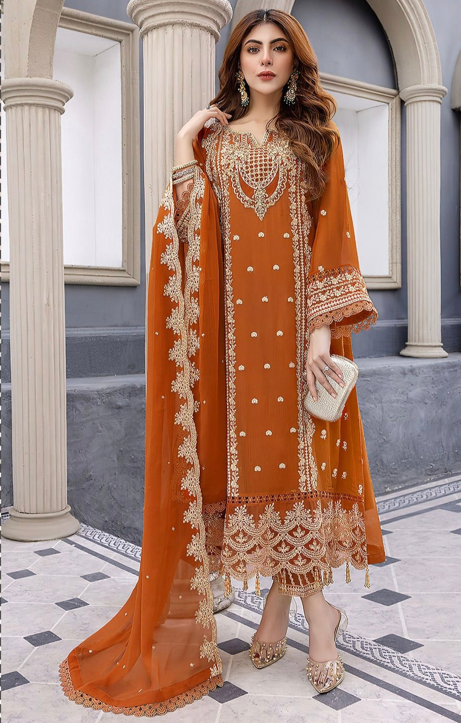 MARIUM N MARIA| LAWN 3 PIECE UNSTICHED FULL HEAVY EMB SUIT WITH READY TO WEAR CUTTWORK DUBATTA FOR SUMMER 2026