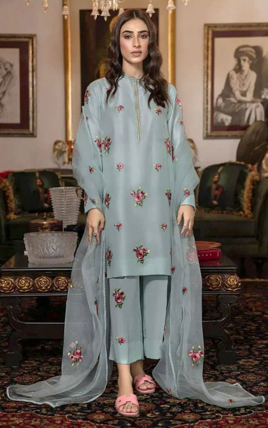 FANCY IMPORTED SHAMOOZ SILK 3 PIECE EMB UNSTICHED SUIT FOR WINTER 2025-2026 GREY